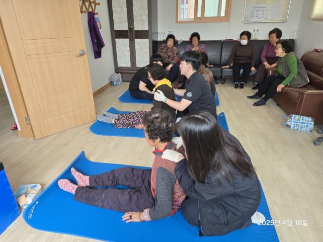경로당활성화사업 지역연계프로그램 실시 참조 이미지